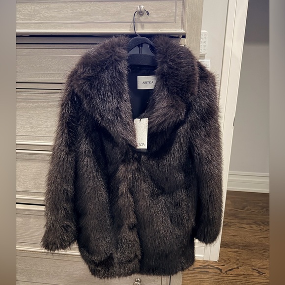 Aritzia Dark Brown Faux Fur Coat - Picture 3 of 6